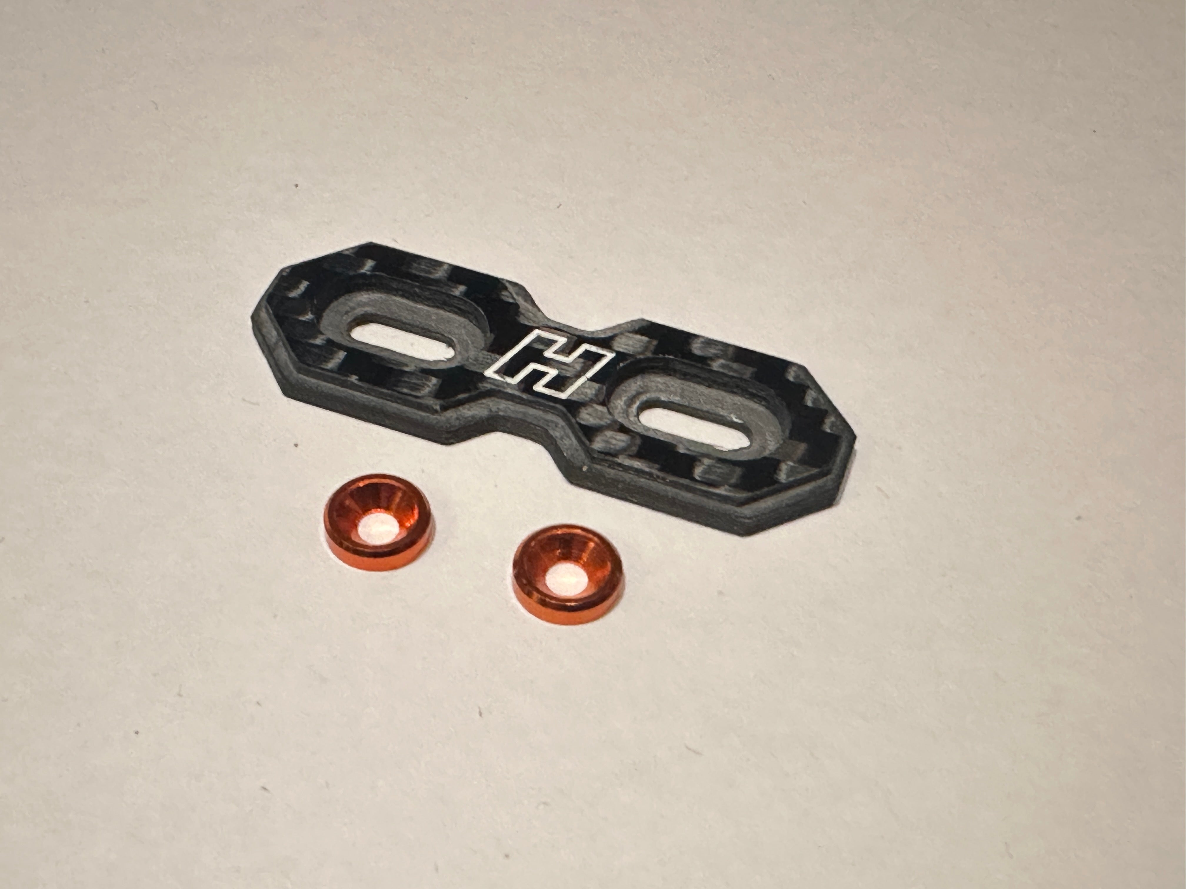 HYPER SPEED LAB: Carbon 1/10 Universal Wing Button (CSK Washers & Screws included)