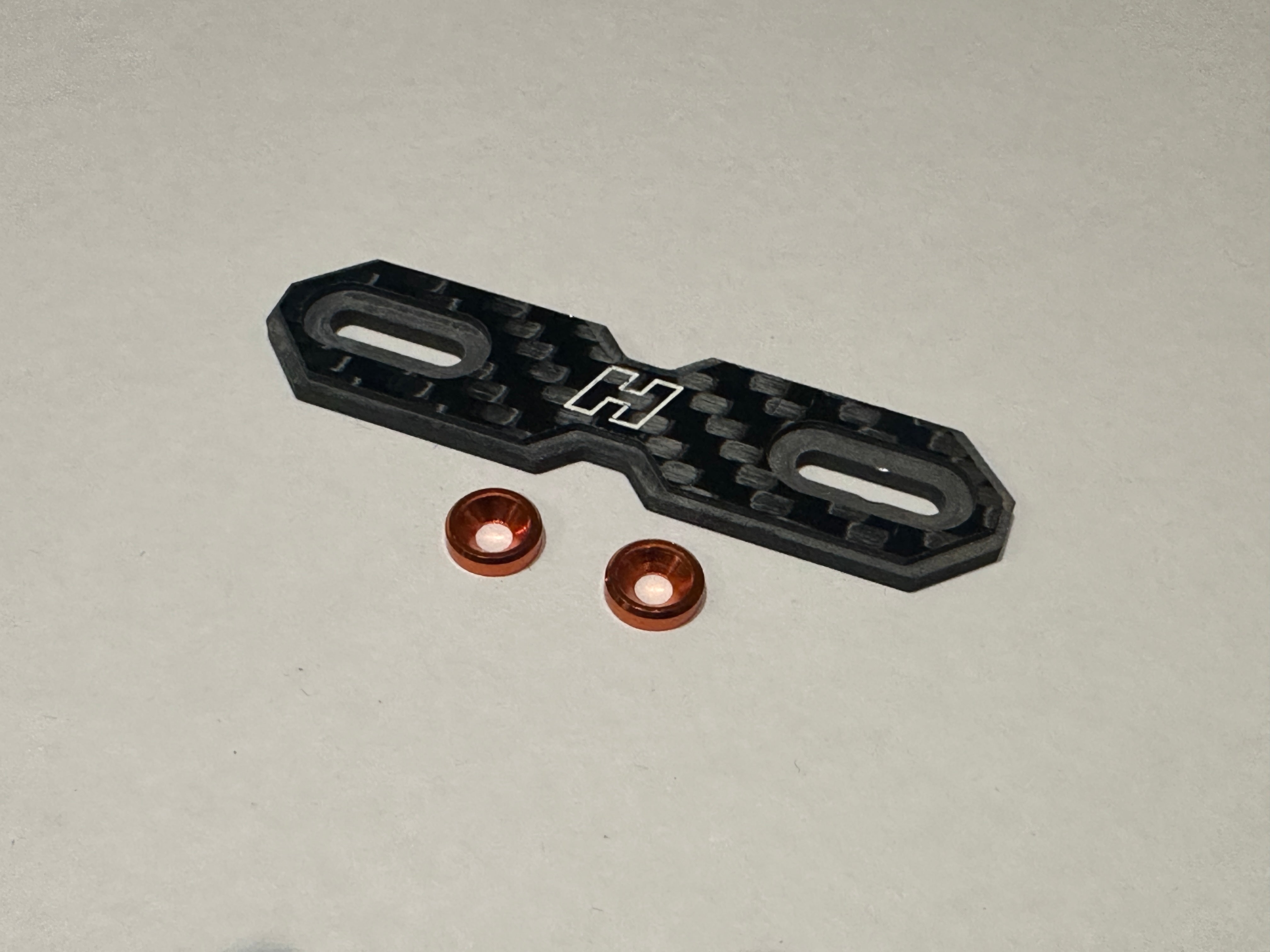 HYPER SPEED LAB: Carbon 1/8 Universal Wing Button