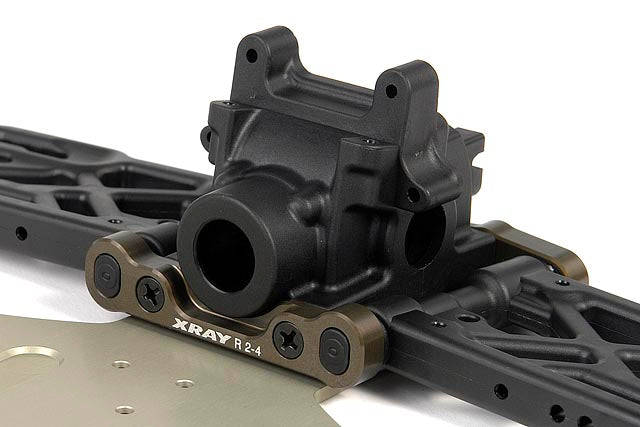 XRAY XB808 ALU REAR LOWER SUSP. HOLDER 2°-4° - FRONT - SWISS 7075 T6 (7MM) - HARD COATED