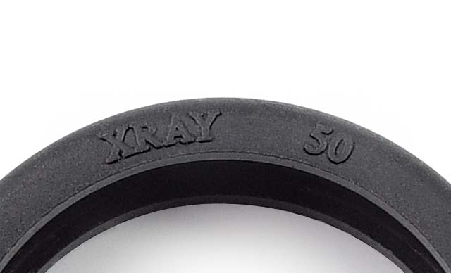 XRAY RUBBER TIRES + INSERTS, FRONT (50DEG)