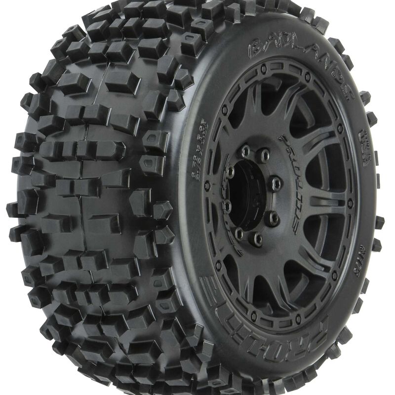 PRO-LINE: Badlands 3.8" MTD Raid 8x32 Wheels 17mm MT F/R Fits Kraton, Outcast 6S, Traxxas MAXX, E Revo, Summit